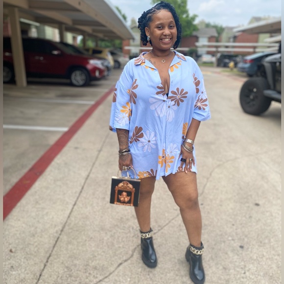 🚨 LIKE TO BE NOTIFIED FOR LIVE SHOWS! 🚨 - Picture 7 of 13